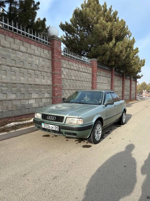 Продам ауди B4 1992 года