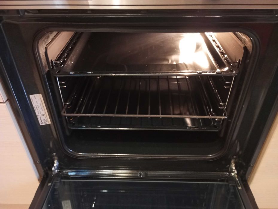 Фурна за вграждане Електролукс