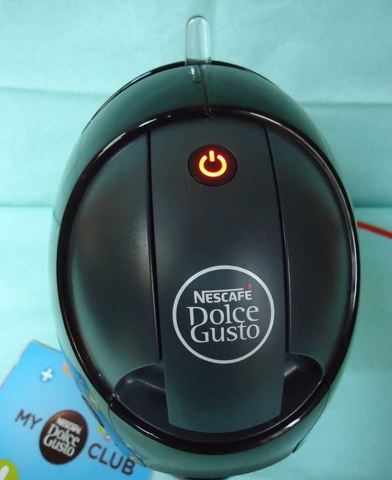 Кафемашина с гаранция 1 година NESCAFÉ® Dolce Gusto Delonghi Jovia W/B