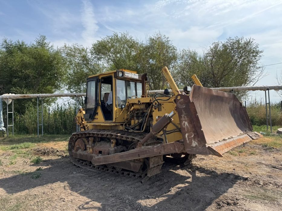 Продам бульдозер чтз б 10м