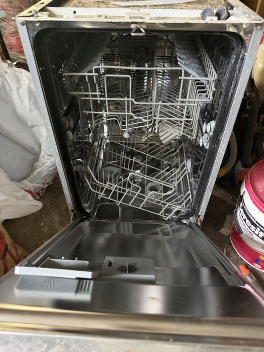 Съдомиялна за вграждане Midea WQP8-B9252 (работеща)