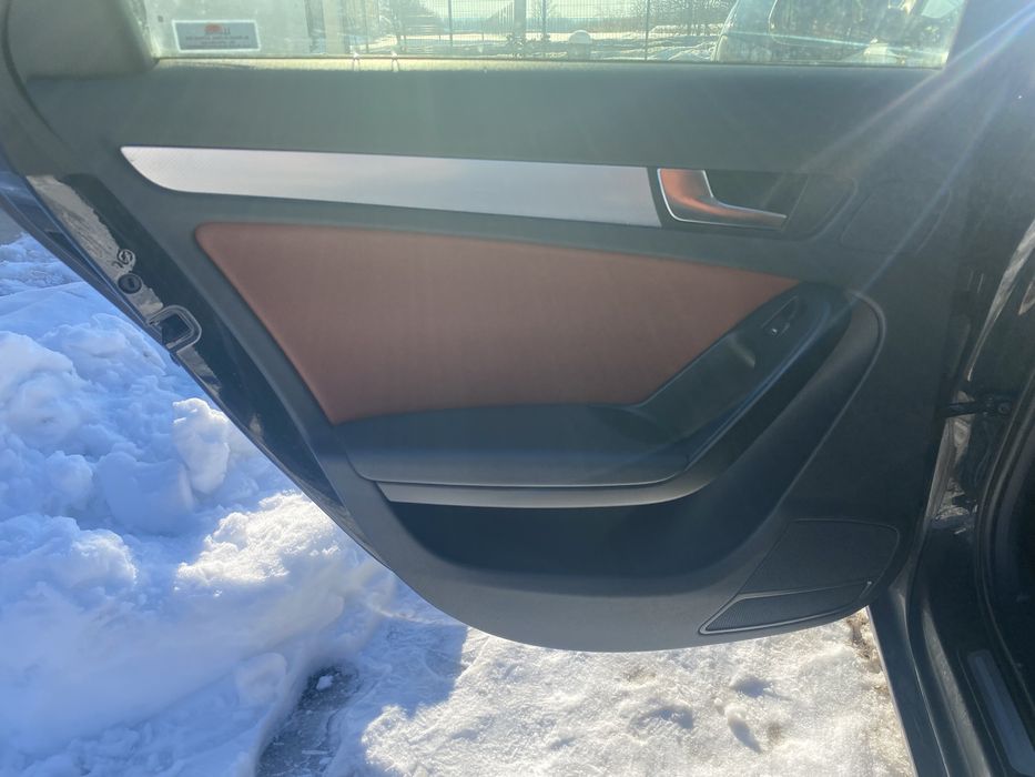 Vand interior piele Audi a4b8 cotiera fete de usi