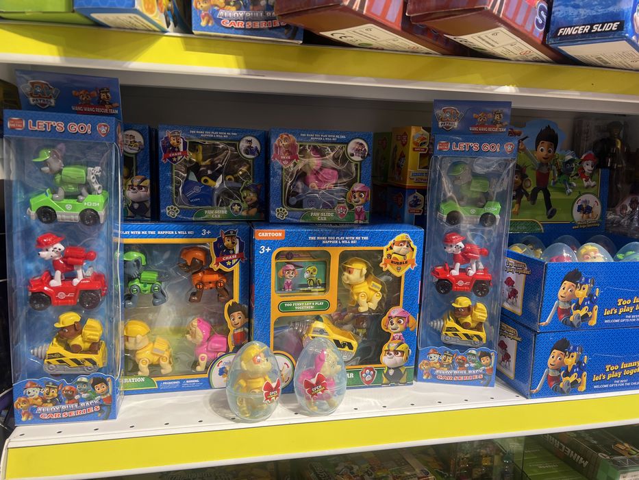 Игрушки разные, очень странные дела