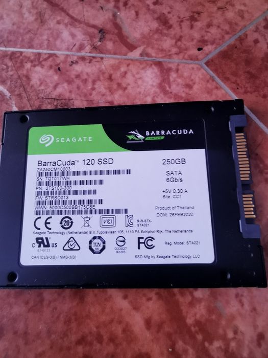 продавам ssd 2.5"