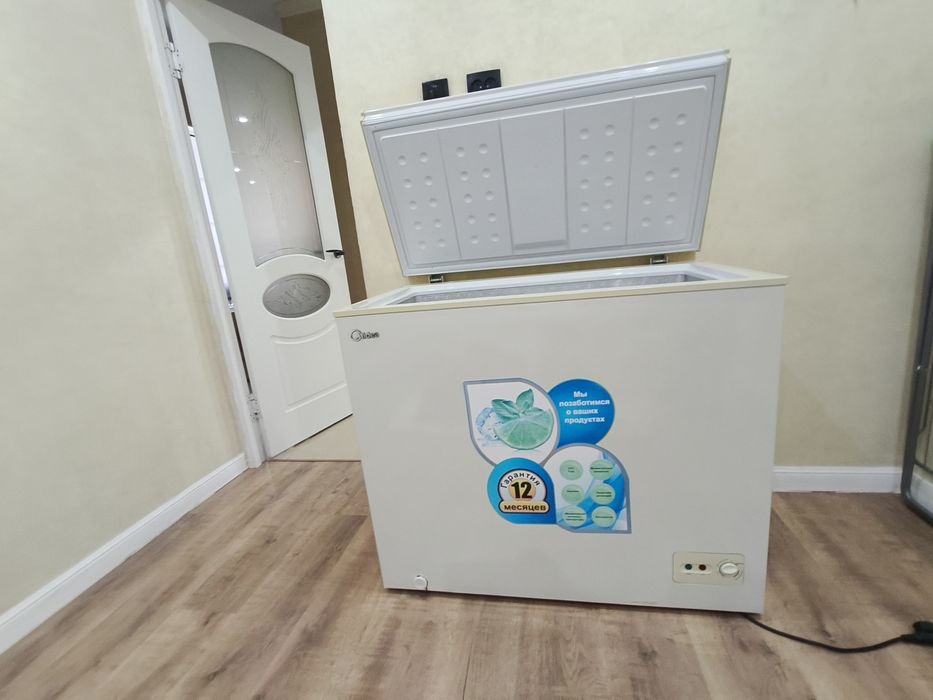 Морозильник Midea 198 л