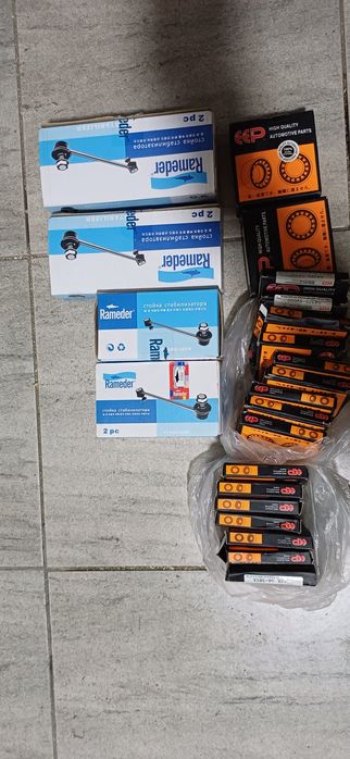 Продам подшипники и стойки стабилизатора.