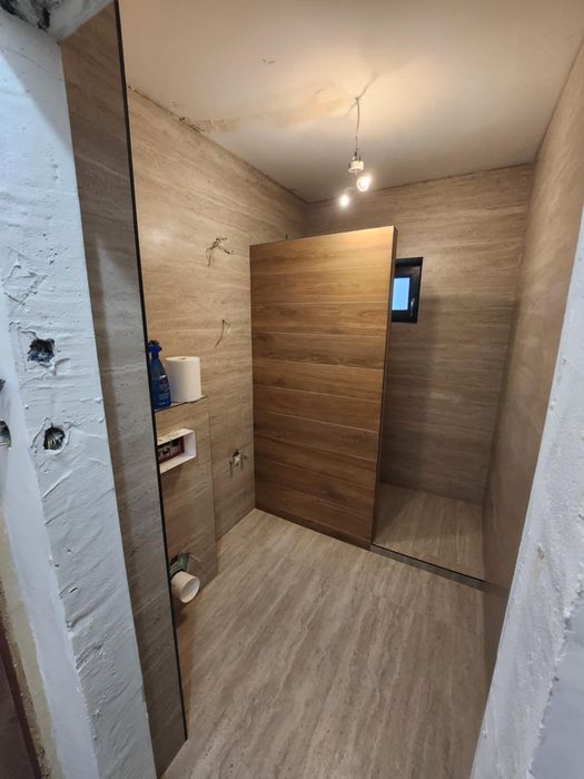 zugravit,gletuit,parchet,gresie,faianta,reparatii,tapet ,foto tapet