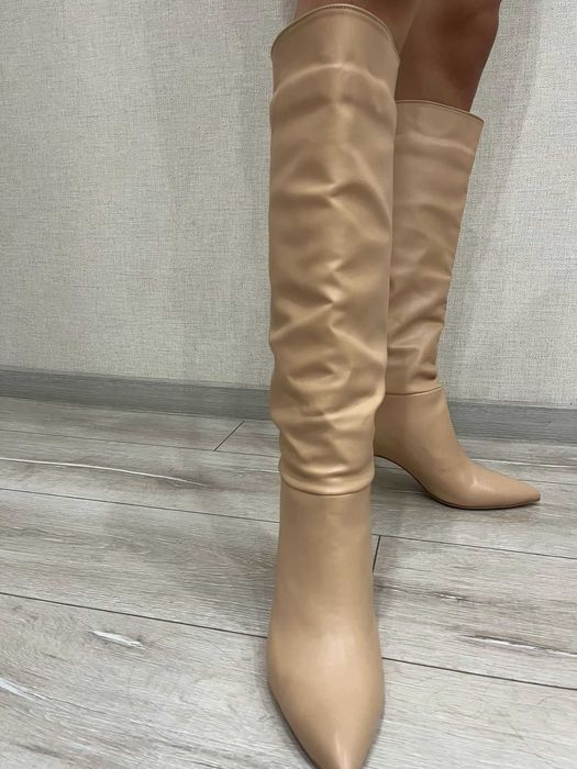 Ботуши в бежав цвят