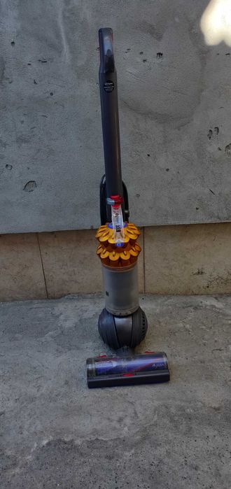 Aspirator Vertical dayson DC50 cu fir