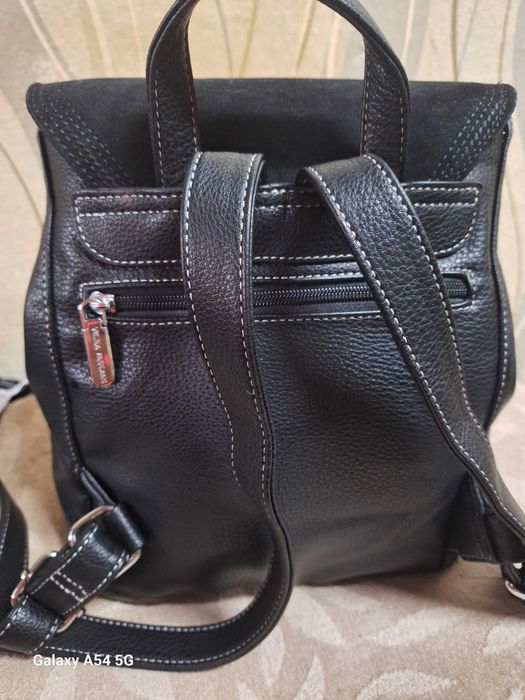 Дамска раница естествен велур и кожа