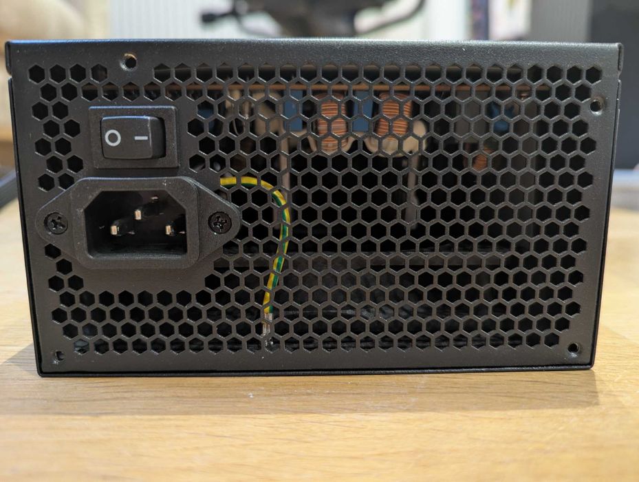 Sursă ATX AeroCool PSU LUX-550W Bronz