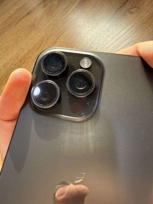 Продаю Iphone 15 pro max