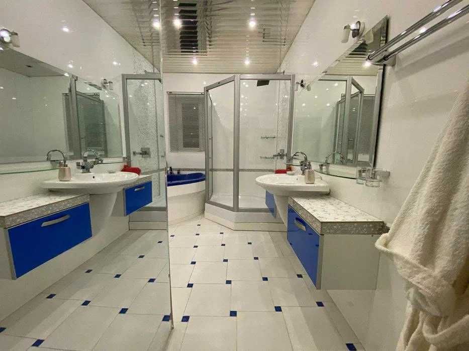 Сдаётся кв Кафе Дархан 3/2/5 на Мирзо Улугбекский