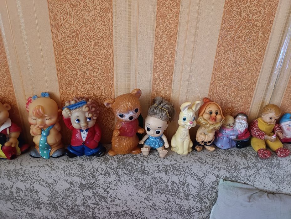 Ёлочные игрушки ,  резиновые , пластик , плюш  СССР
