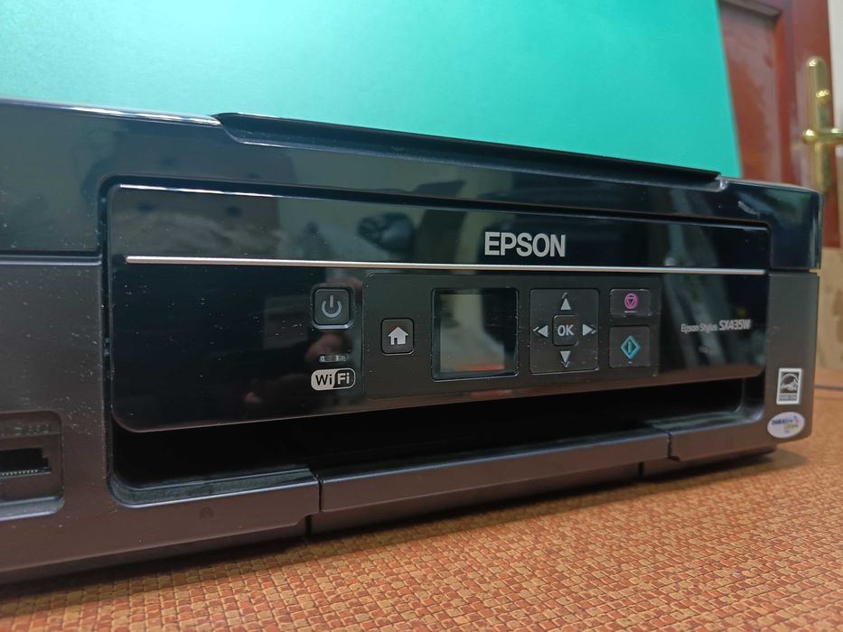 цветен принтер и скенер -EPSON