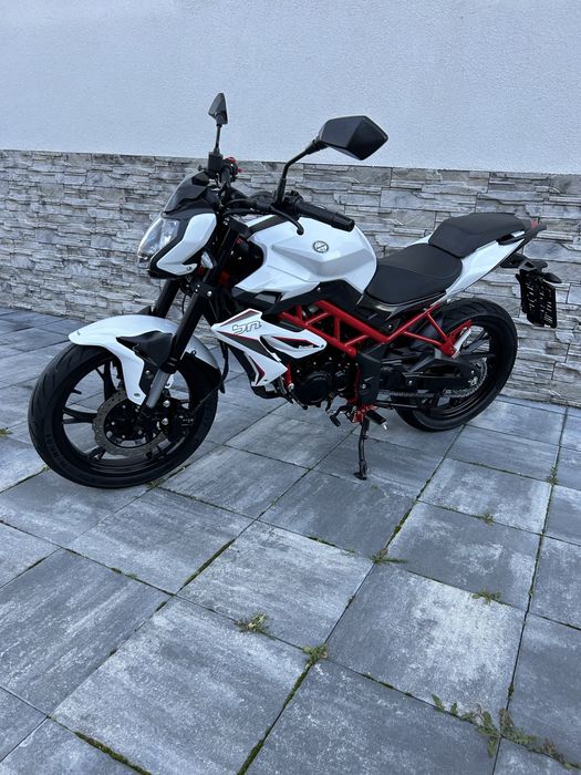 Benelli BN 125,2023-3.400km Impecabil
