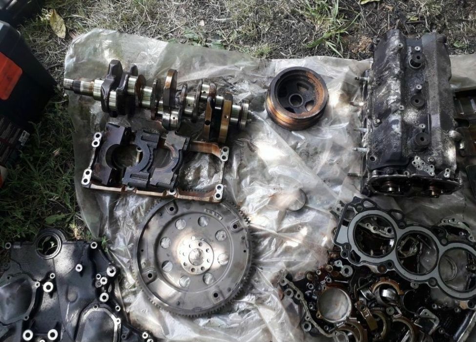 Части от Нисан патфайндер 3.5 v6 220k.c VQ35DE / Nissan Pathfinder