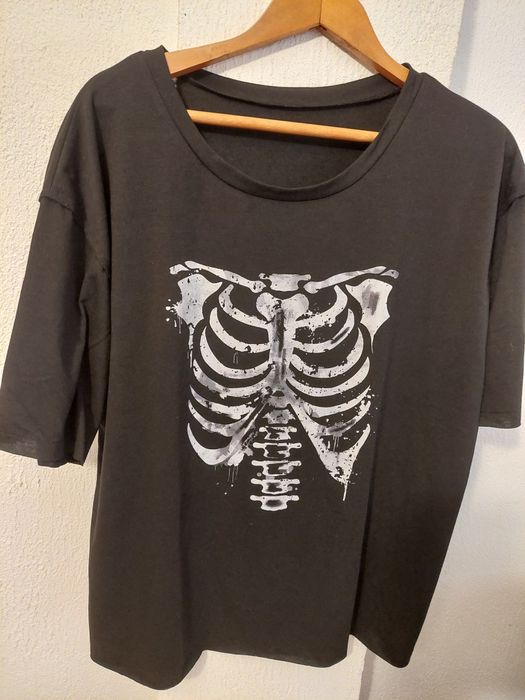 Тениска, стил готик, размер L