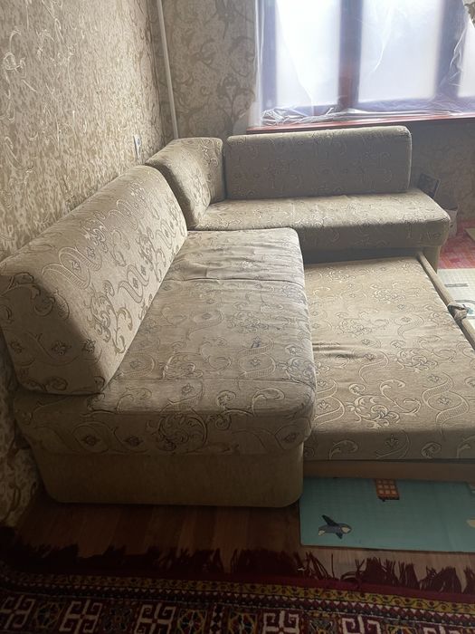 Диван красивый очень уютный удобный