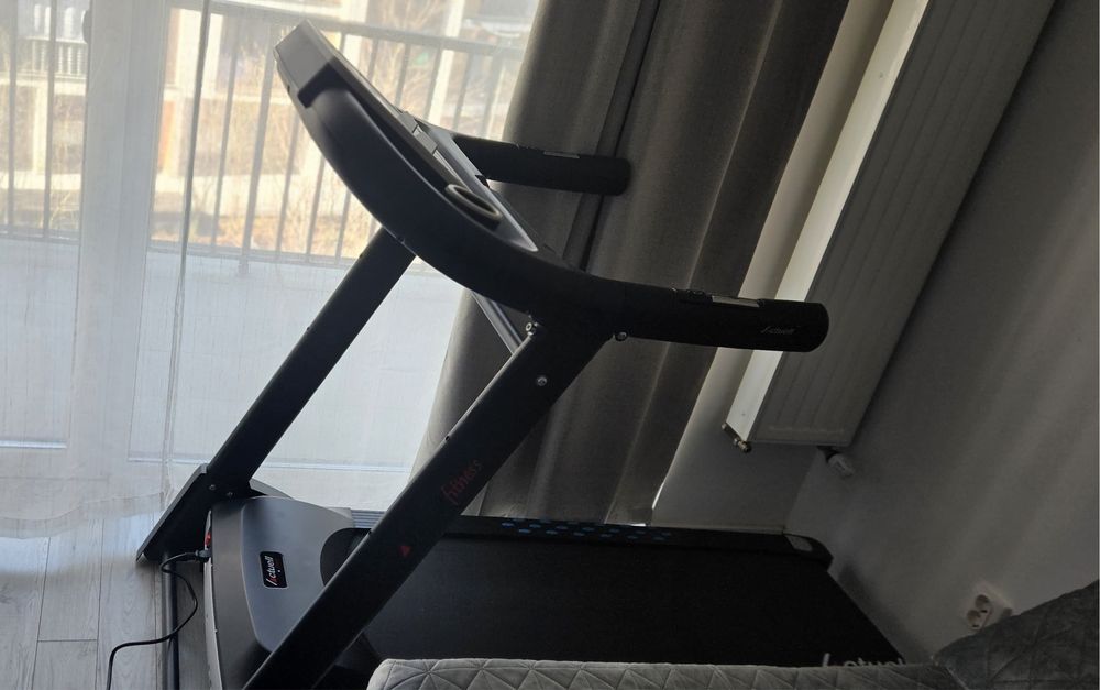 Bandă de alergat electrică Actuell 828, Motor 3CP, Pliabilă, Stare Perfectă