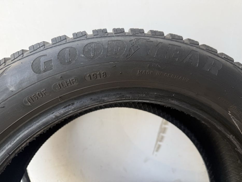 Зимни гуми 205/55/16 Good year Ultra grip 9
