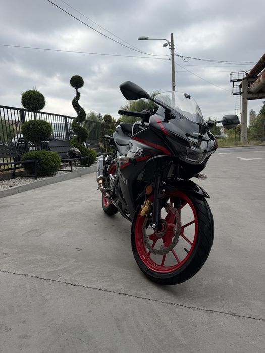 Suzuki GSX-R125 2025 – NEGRU CU ROȘU | 125cc | ABS | FULL LED