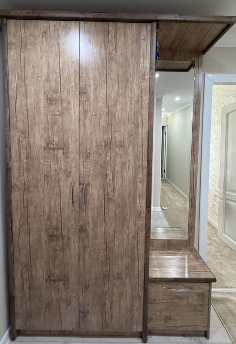 Шкаф для прихожей