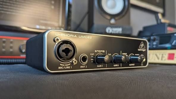 Behringer umc22 holati yangi mikrofaon holati yaxshi