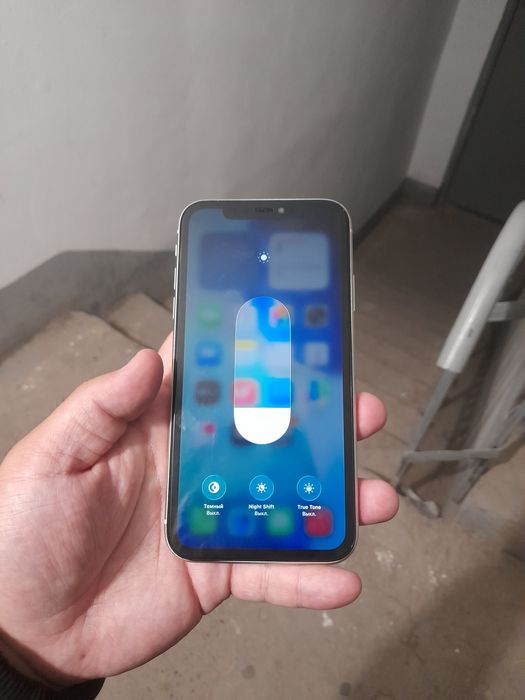 Айфон 11 64GB продам обмен