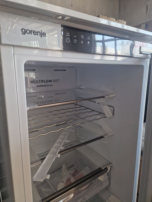 Хладилник с фризер Gorenje No Frost Чисто нов