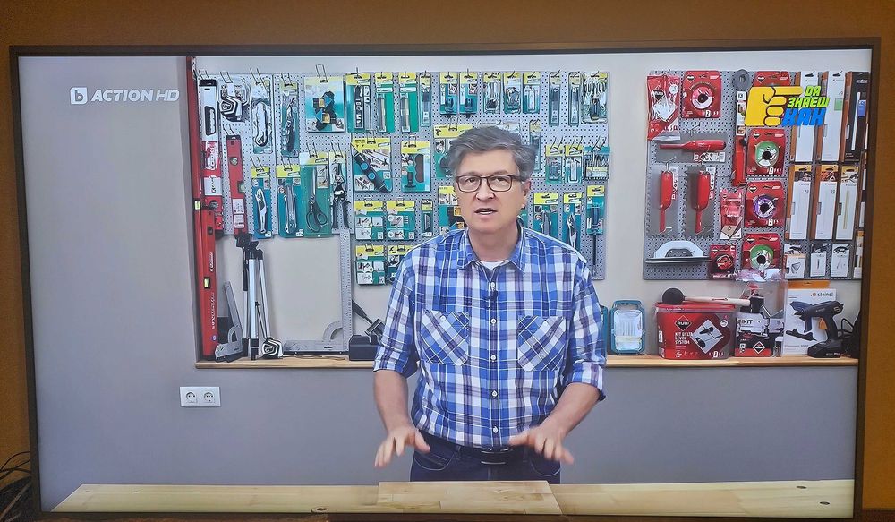 Телевизор Samsung QE55Q67R - 55-инча 4K Ultra HD QLED