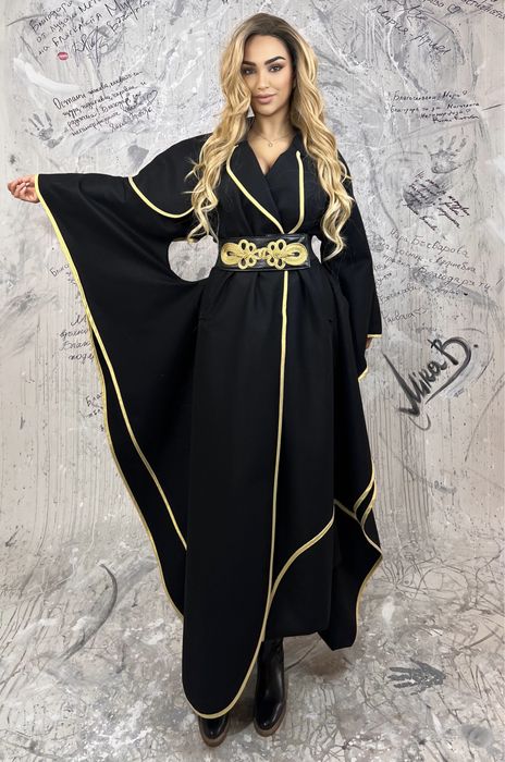 Модни облекла - вечерни рокли , палта, якета , рокли