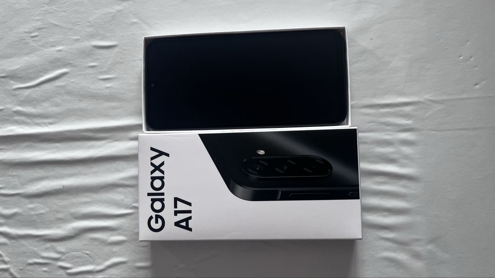 Samsung galaxy a 17