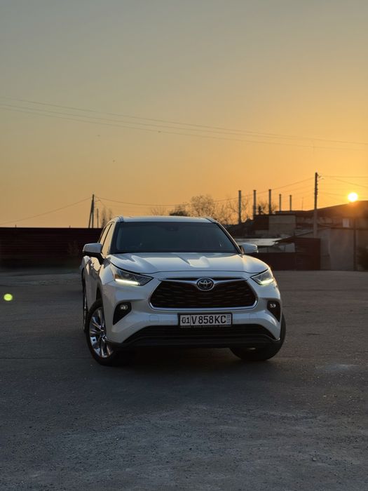 Продается Toyota Highlander Hybrid