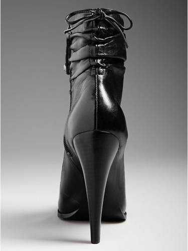 Оригинални сандали и обувки Guess - 36 номер