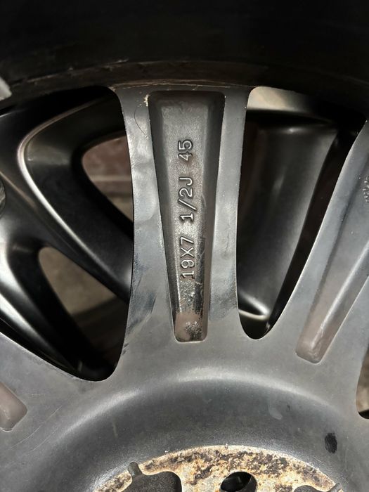 Продават се оригинални джанти за Мазда 19", с нови гуми и датчици!