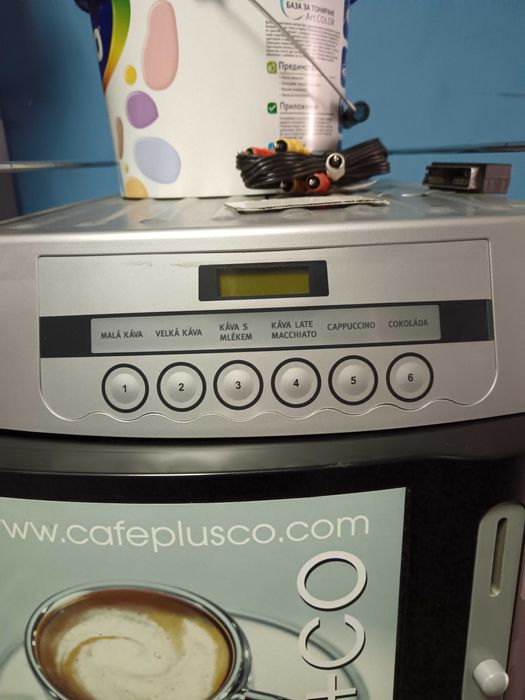 Професионална вендинг кафе машина