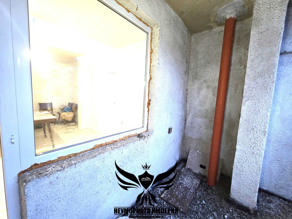 Продавам тристаен апартамент 91кв. с гараж и изба в гр.Асеновград