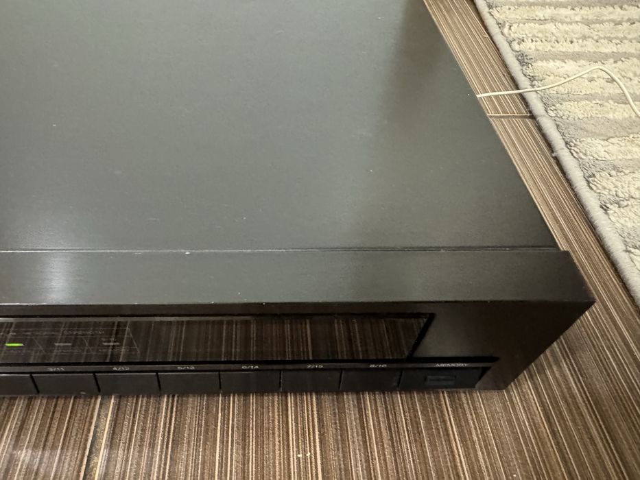 Akai AT-52 Тунер