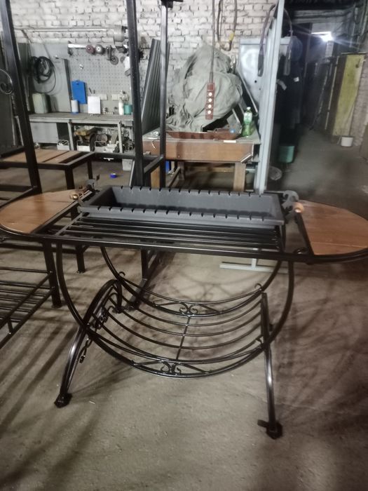 Мангал со столом