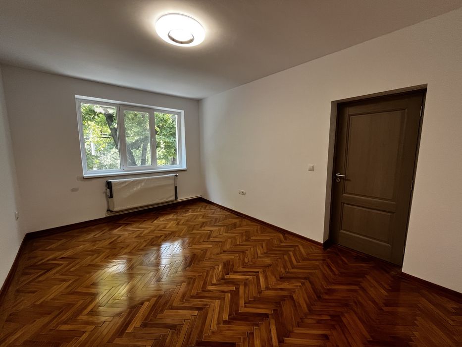 Vand  apartament 2cam cf1d Bld Independentei