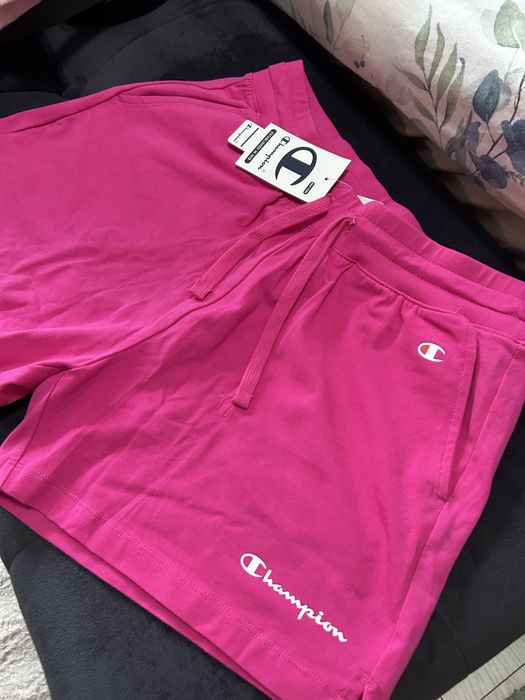 Нови оригинални къси панталони на Champion