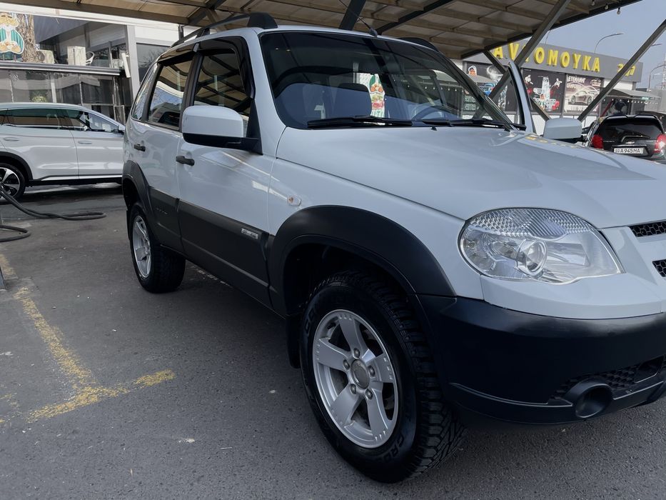 Нива Шевроле 2016года