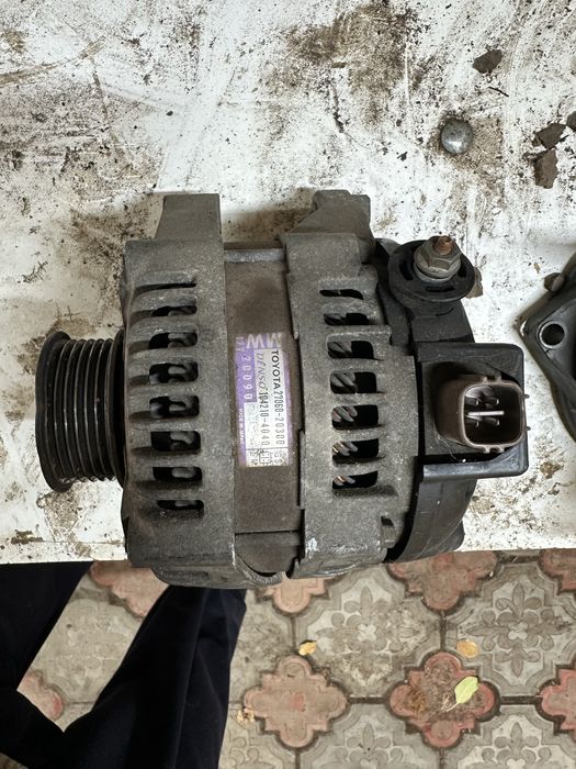 Гениратор Toyota