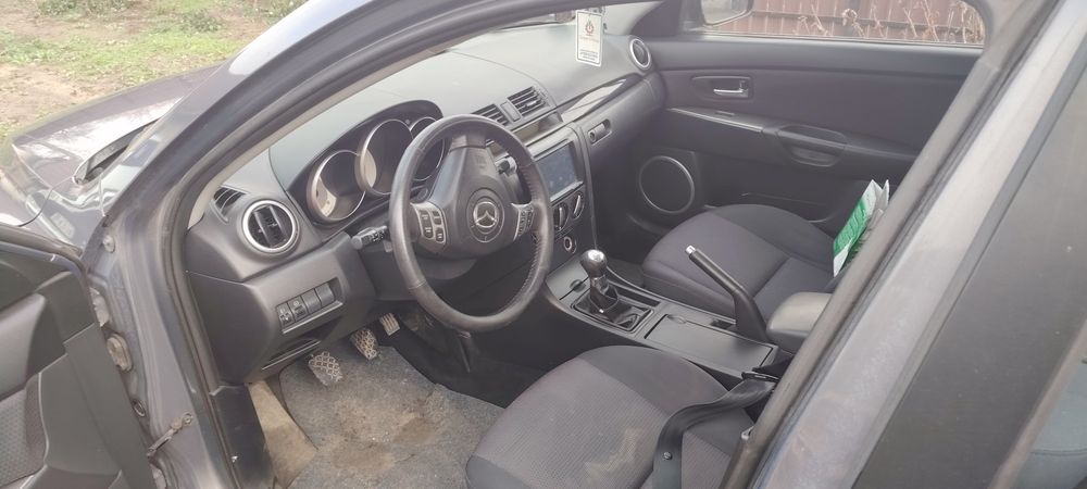 Vând Mazda 3 1.6 D