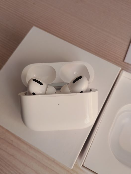 В продаже наушники Air2pro