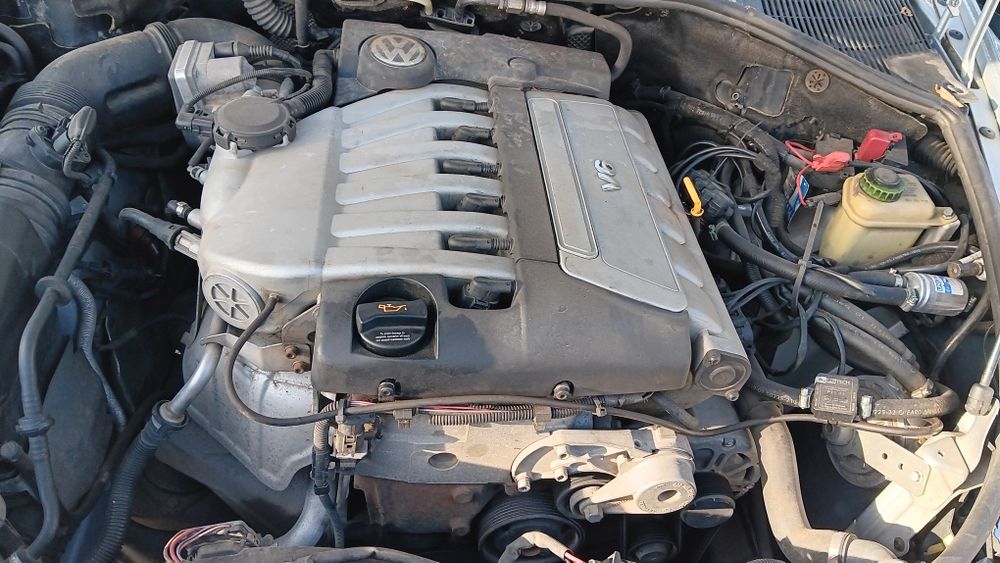 VW Touareg 3.2 B,241 к.с. автомат, 60 броя на части