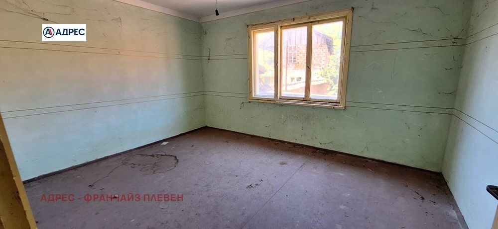 Къща в Плевен, област-с.Беглеж площ 85 цена 17000