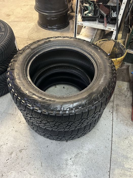 Гуми Falken Wildpeak A/T 265/60/18 ,свалени от Jeep Grand Cherokee