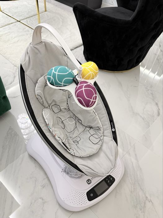 Електрическа бебешка люлка mamaRoo 4.0 4moms